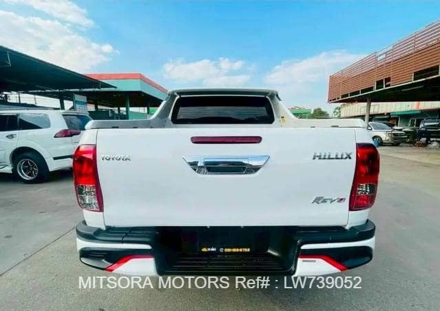2016 TOYOTA HILUX 2.4 E REVO DOUBLE CAB