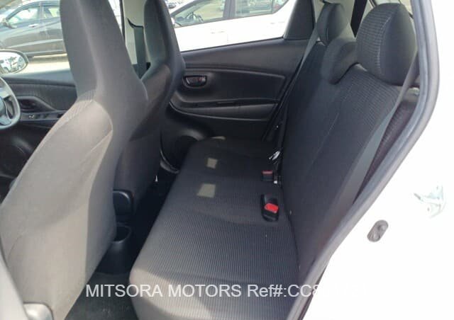 
								2017 TOYOTA VITZ F full									