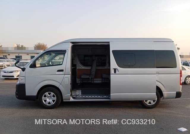 
								2021 TOYOTA HIACE VAN full									