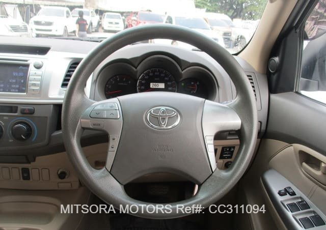 
								2012 TOYOTA HILUX full									