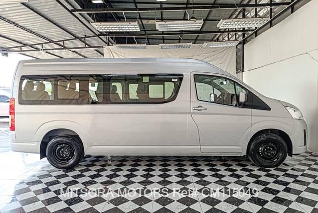 
								2026 TOYOTA HIACE COMMUTER 2.8 AT full									