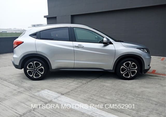 
								2015 HONDA VEZEL full									