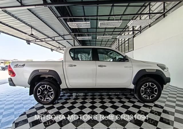 
								2023 TOYOTA HILUX 2.8 full									