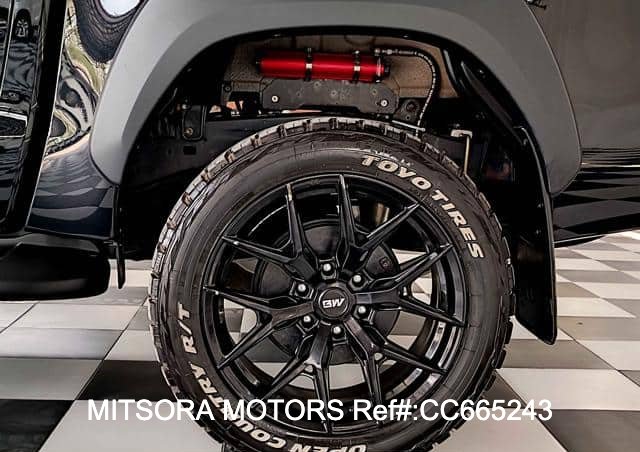 
								2023 TOYOTA HILUX ROCCO full									