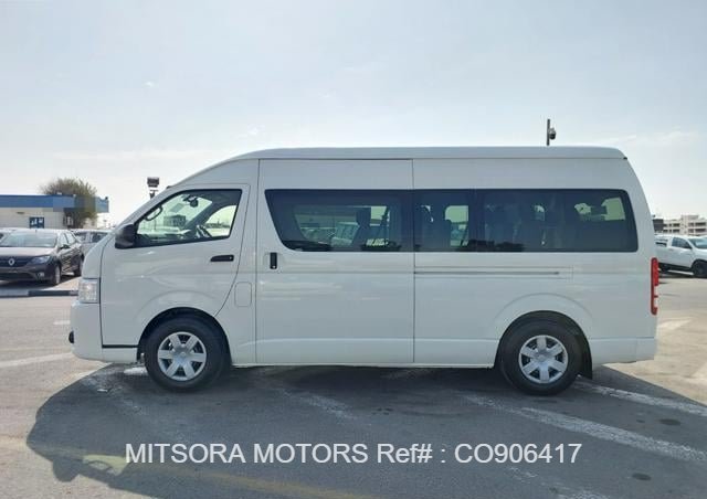 
								2015 TOYOTA HIACE COMMUTER full									