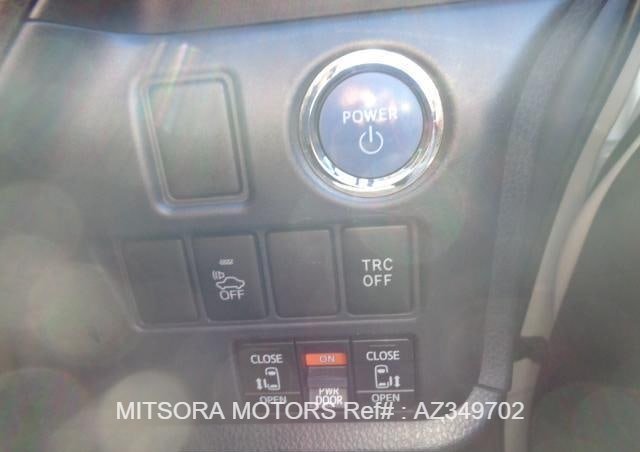 
								2015 TOYOTA VOXY full									