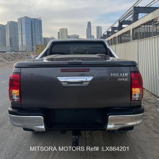 
								2018 TOYOTA HILUX TRUNK COVER full									