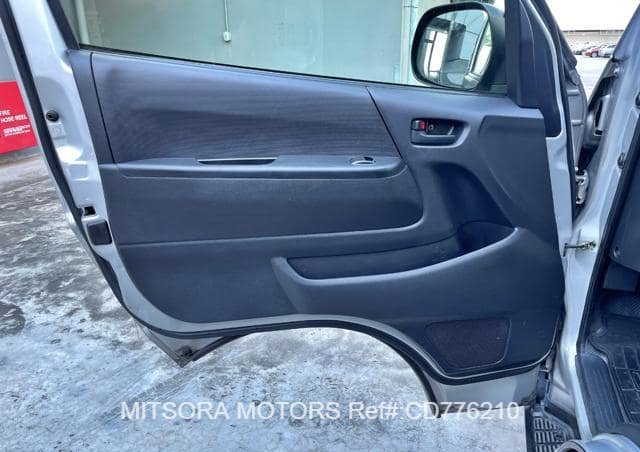 
								2016 TOYOTA HIACE COMMUTER full									