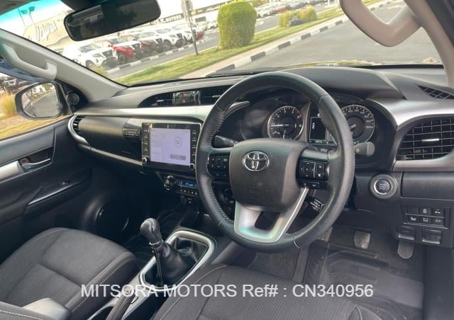 
								2024 TOYOTA HILUX DUAL CABIN PICKUP full									