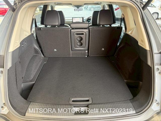
								NISSAN X-TRAIL G E-4ORCE Grey full									