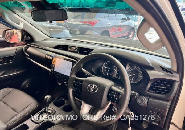 
								2021 TOYOTA HILUX full									
