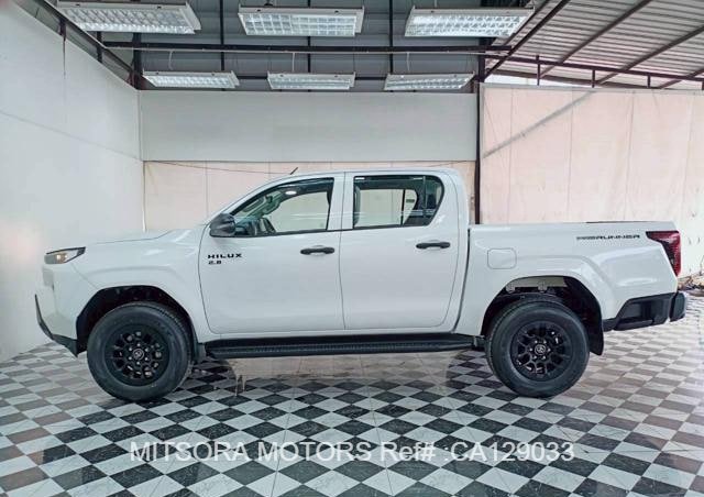 
								2026 TOYOTA HILUX 2.8 TRAVO SMART DOUBLE CAB full									