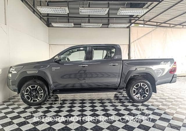 
								2025 TOYOTA HILUX 2.8 full									