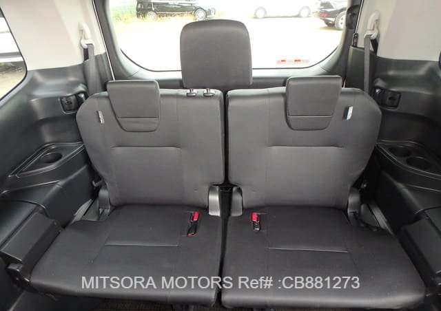 
								2024 TOYOTA NOAH HYBRID X full									