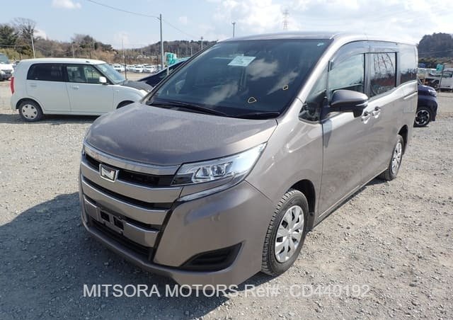 2021 TOYOTA NOAH X (4WD)