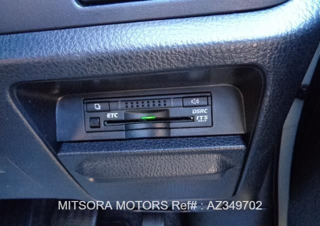 
								2015 TOYOTA VOXY full									