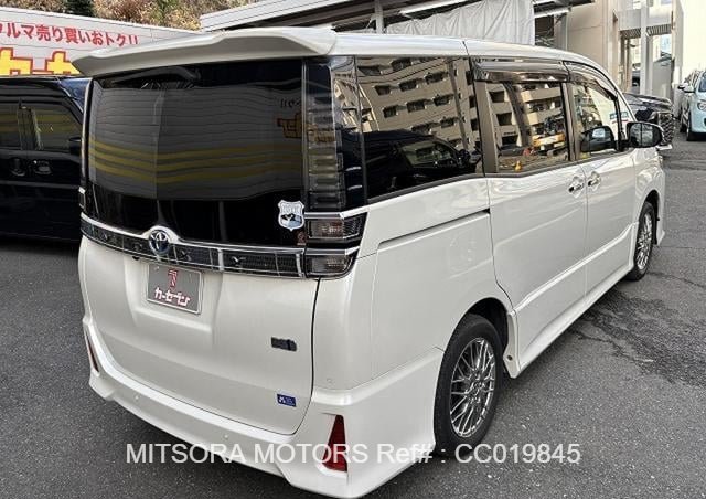 
								2021 TOYOTA VOXY ZS KIRAMEKI 3 full									