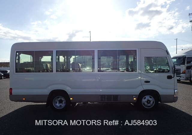 
								2018 TOYOTA COASTER full									