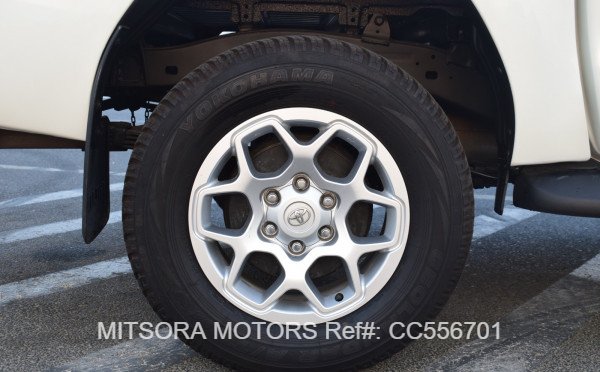 
								2022 TOYOTA HILUX full									