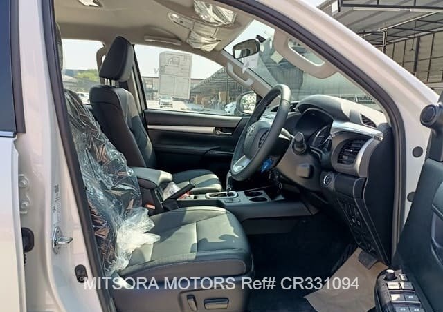 
								2023 TOYOTA HILUX 2.8 full									