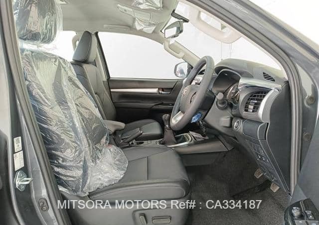 
								2025 TOYOTA HILUX 2.8 full									