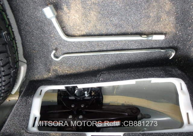 
								2024 TOYOTA NOAH HYBRID X full									