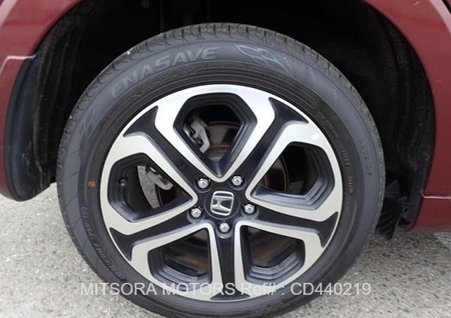 
								2014 HONDA VEZEL HYBRID Z full									