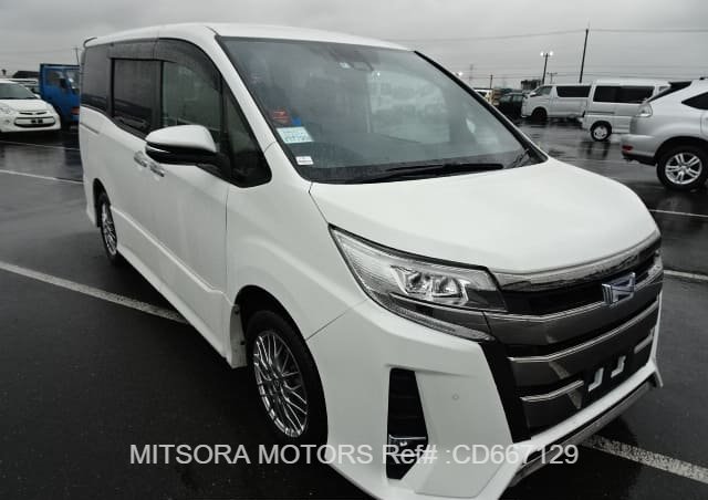2020 TOYOTA NOAH