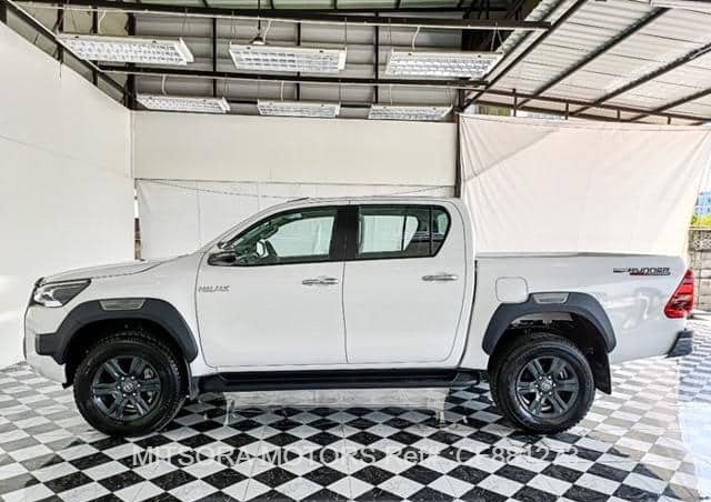 
								2024 TOYOTA HILUX 2.4 full									