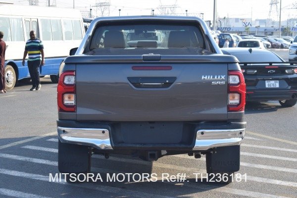 
								2020 Toyota Hilux full									