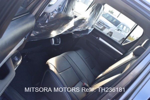 
								2020 Toyota Hilux full									