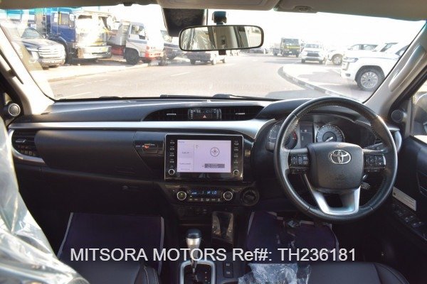 
								2020 Toyota Hilux full									