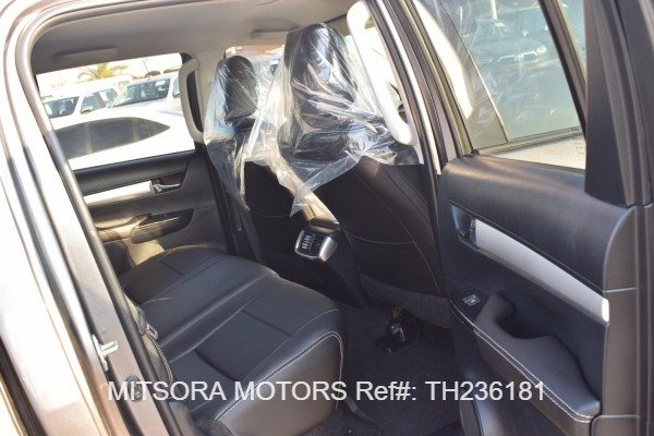 
								2020 Toyota Hilux full									