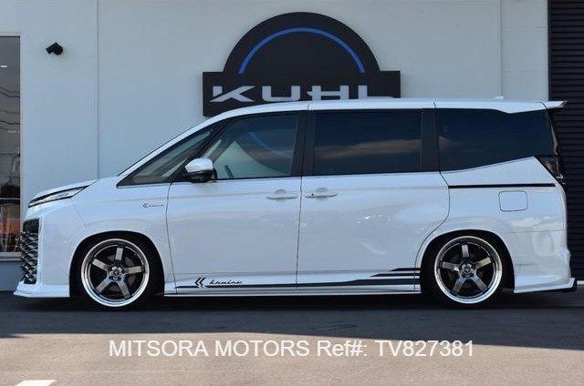 2022 TOYOTA VOXY S-G