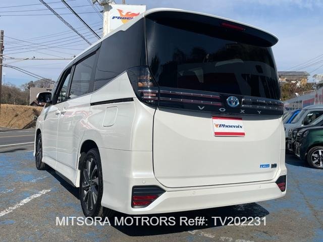 
								2022 TOYOTA VOXY S-Z full									