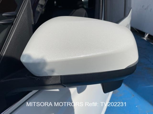 
								2022 TOYOTA VOXY S-Z full									