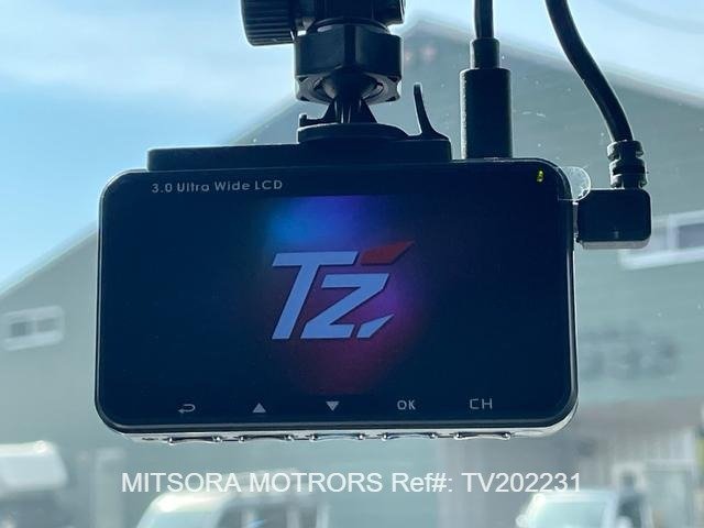 
								2022 TOYOTA VOXY S-Z full									