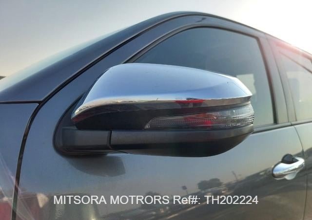 
								2022 Toyota Hilux full									