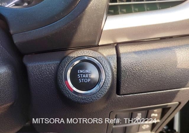 
								2022 Toyota Hilux full									