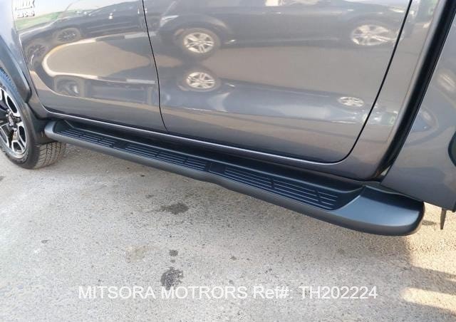 
								2022 Toyota Hilux full									