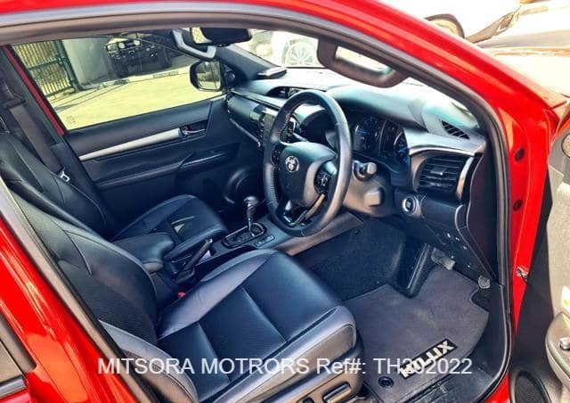 
								2020 TOYOTA HILUX ROCCO DOUBLE CABIN full									