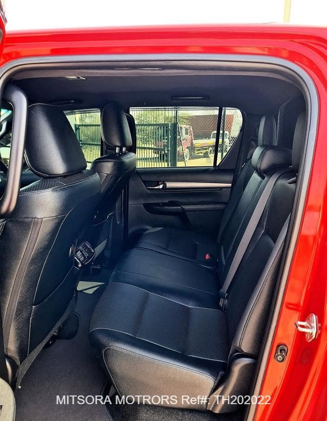 
								2020 TOYOTA HILUX ROCCO DOUBLE CABIN full									