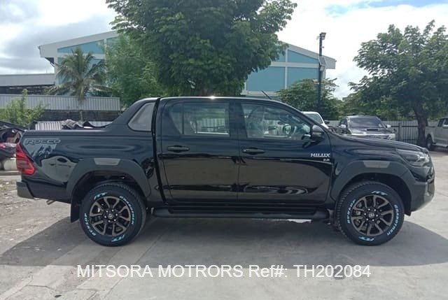 
								2020 TOYOTA HILUX ROCCO DOUBLE CABIN full									