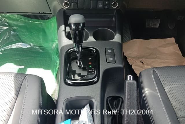 
								2020 TOYOTA HILUX ROCCO DOUBLE CABIN full									