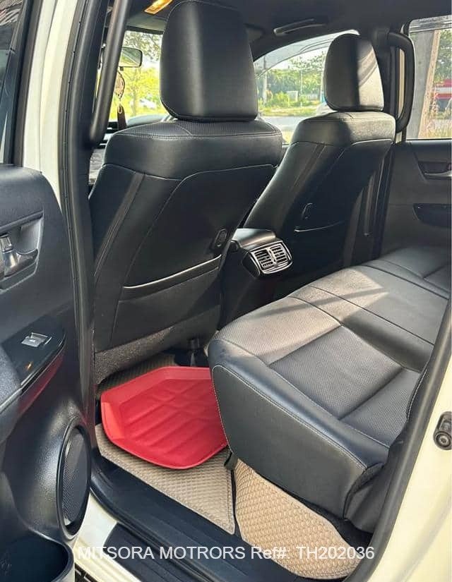 
								2020 TOYOTA HILUX ROCCO DOUBLE CABIN full									