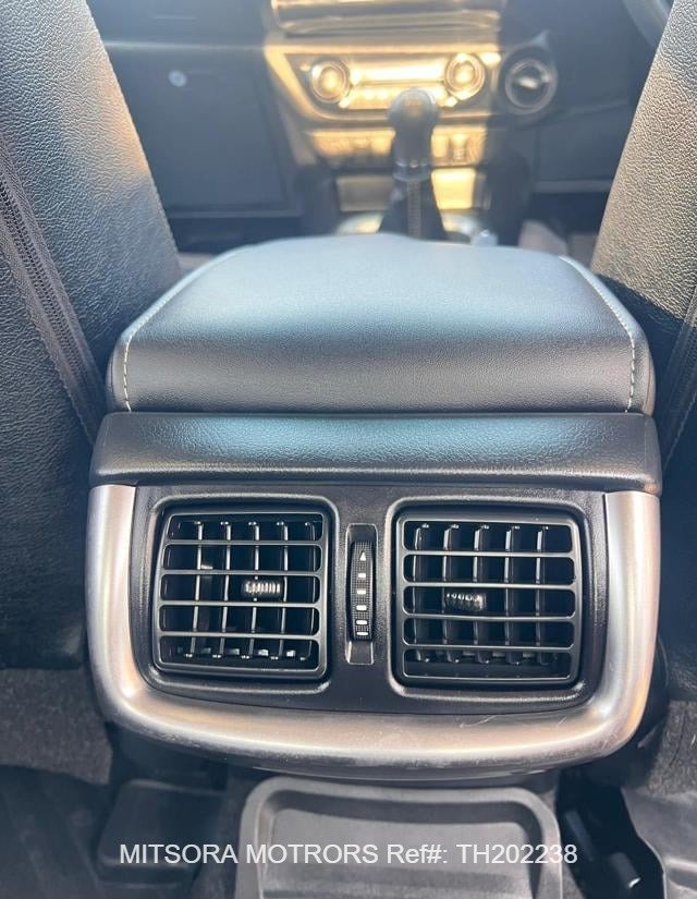 
								2023 Toyota Hilux full									