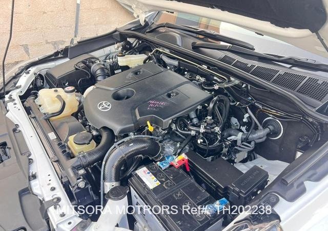 
								2023 Toyota Hilux full									