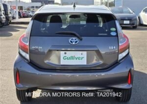 2019 TOYOTA AQUA