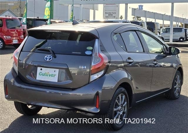 
								2019 TOYOTA AQUA full									