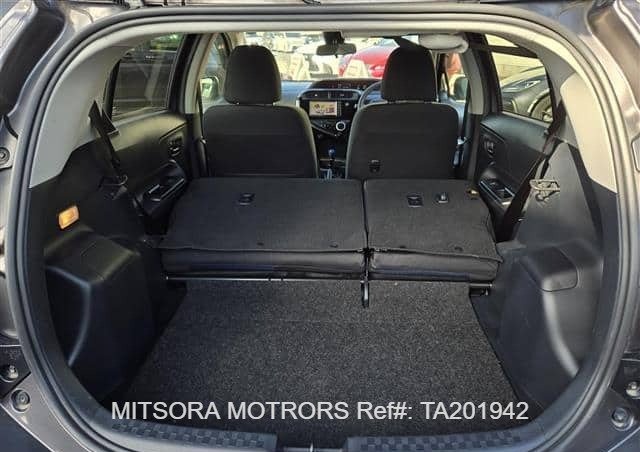 
								2019 TOYOTA AQUA full									